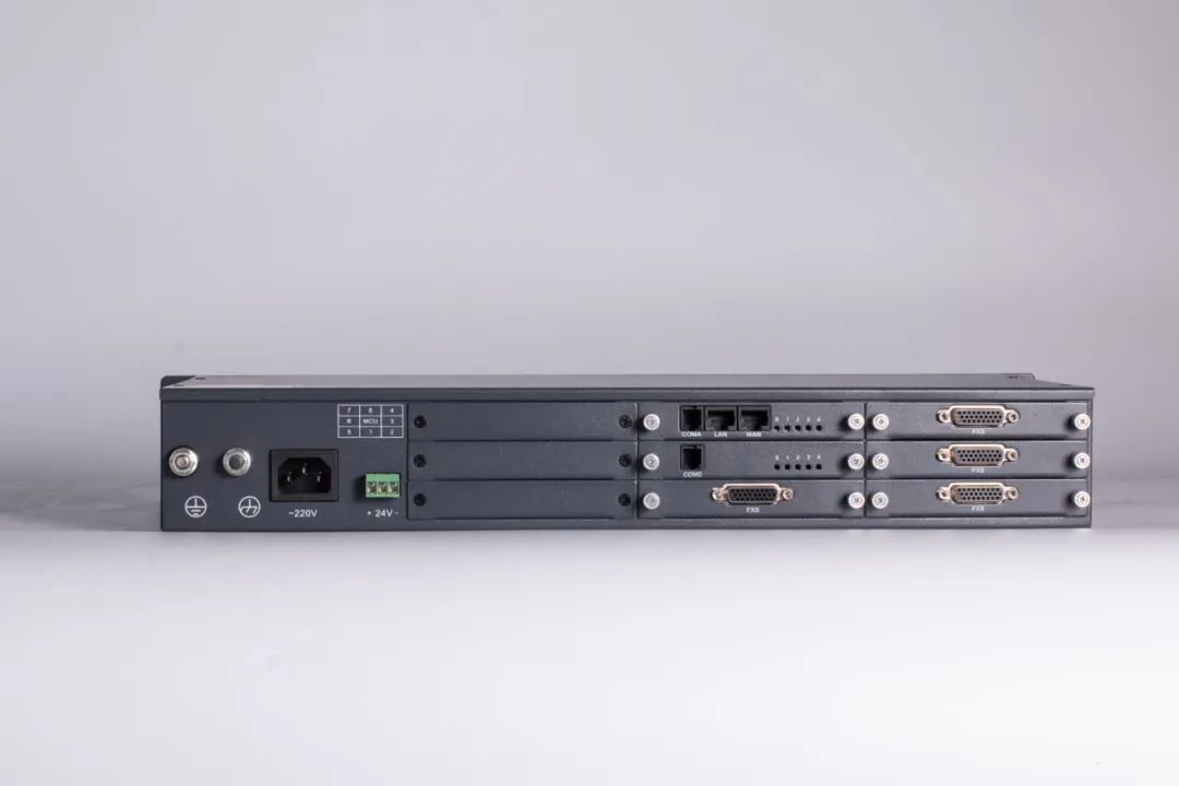 國威綜合接入型語音網關，帶交換功能